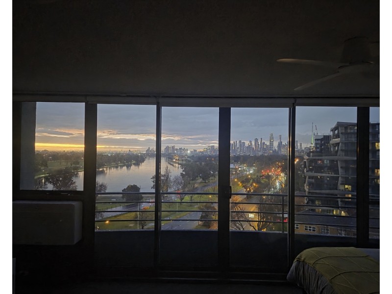 1001/81 Queens Road, Melbourne VIC 3004