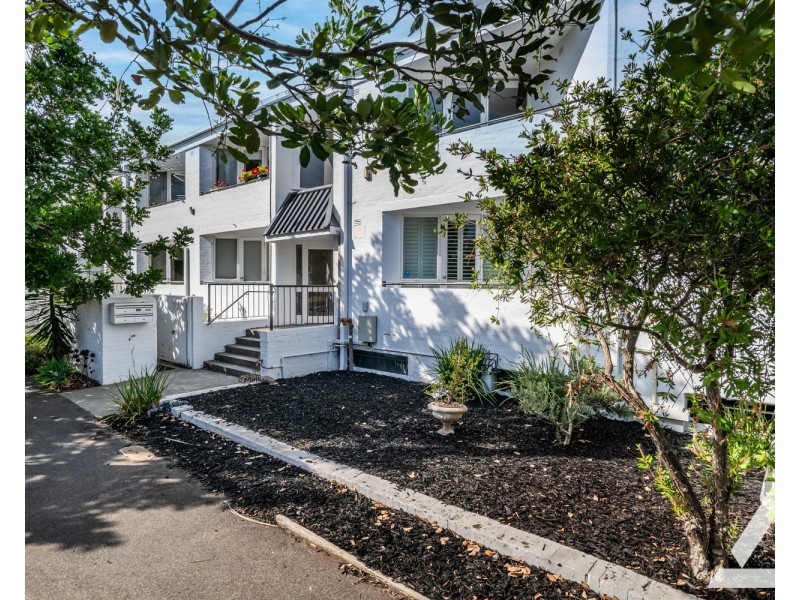 6/44 Marine Parade, St Kilda VIC 3182