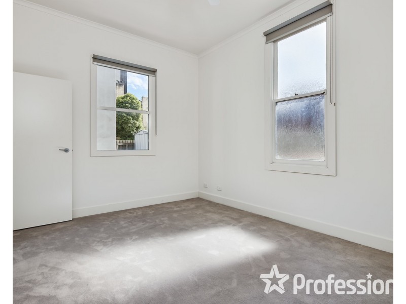 2/32 Grey Street, St Kilda VIC 3182