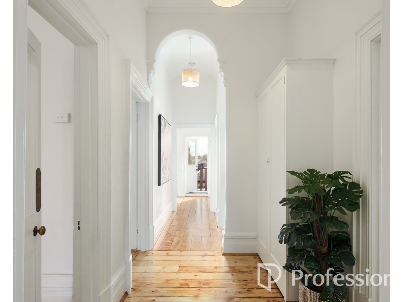 2 Mozart Street, St Kilda VIC 3182