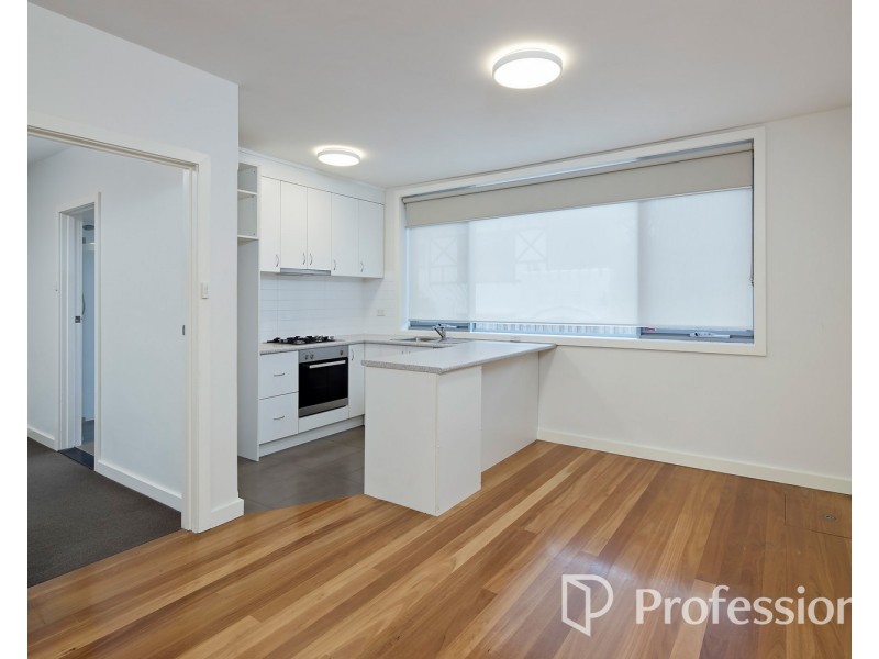1/4 Burnett Street, St Kilda VIC 3182