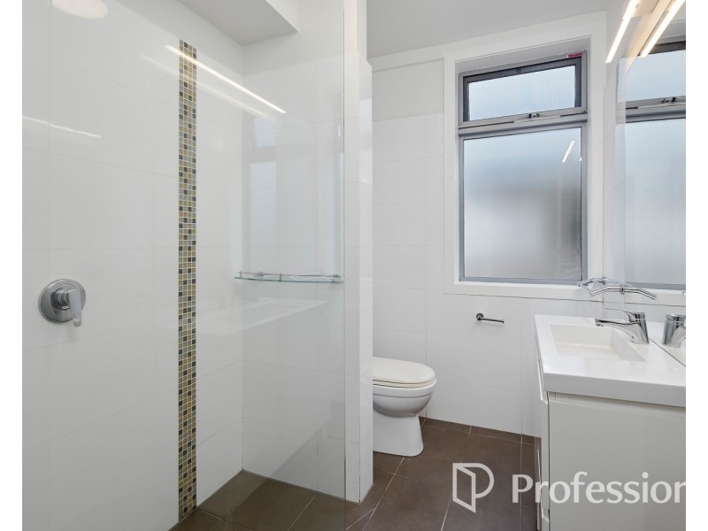 1/4 Burnett Street, St Kilda VIC 3182
