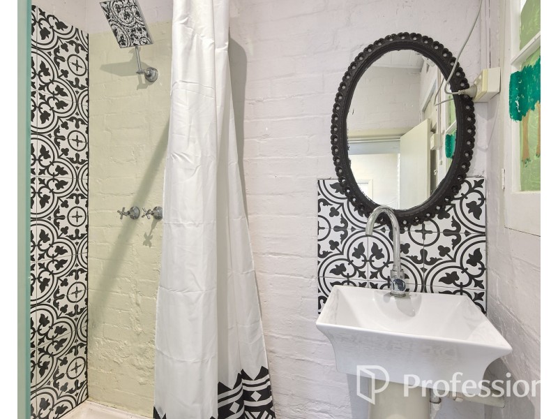 52 Robe Street, St Kilda VIC 3182