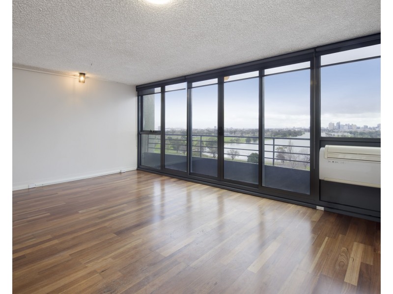 1006/81 Queens Road, Melbourne VIC 3004