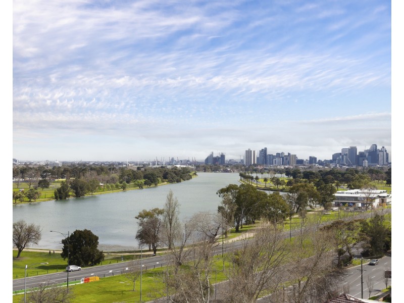 1006/81 Queens Road, Melbourne VIC 3004