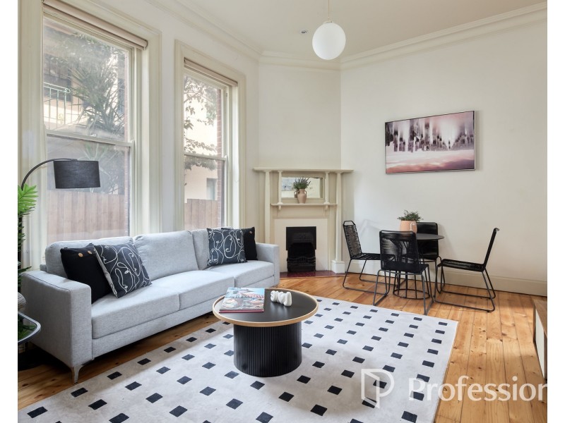 2/33 Grey Street, St Kilda VIC 3182
