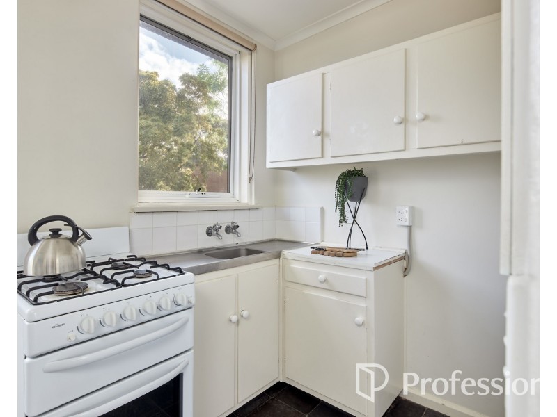 11/23 Robe Street, St Kilda VIC 3182