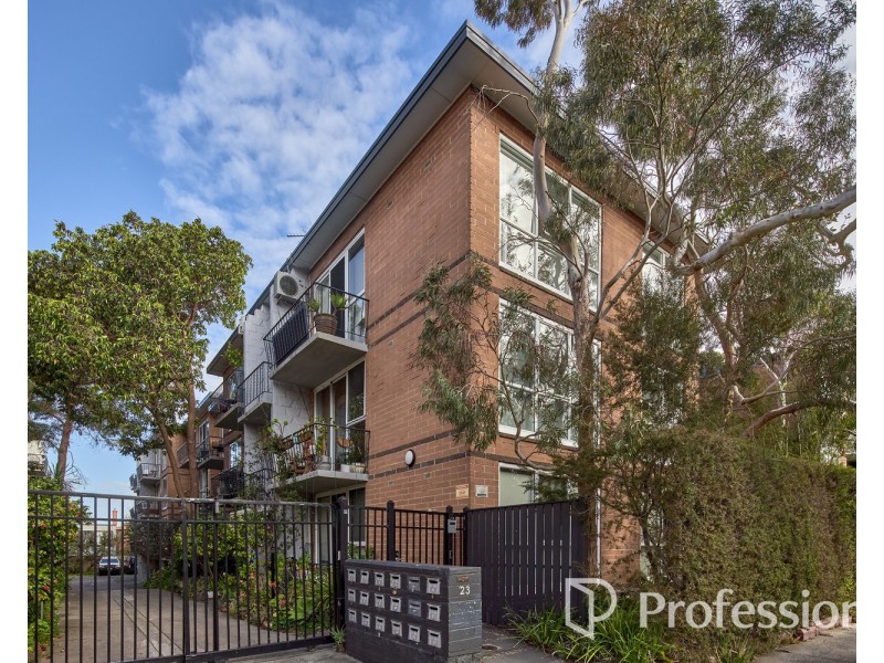 11/23 Robe Street, St Kilda VIC 3182