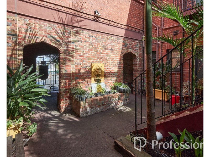 2/72 Grey Street, St Kilda VIC 3182