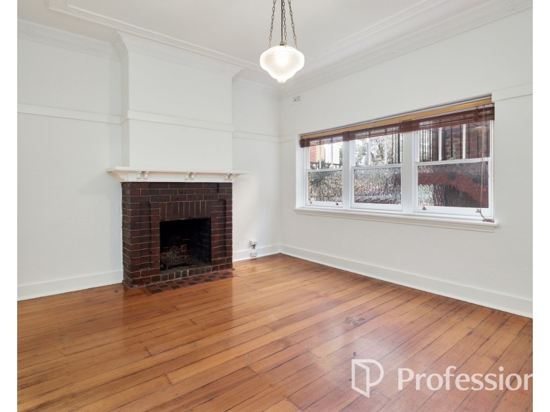2/72 Grey Street, St Kilda VIC 3182