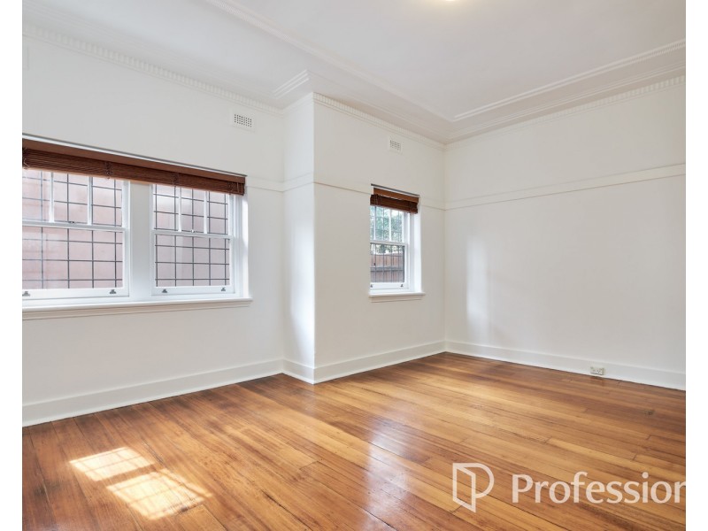 2/72 Grey Street, St Kilda VIC 3182