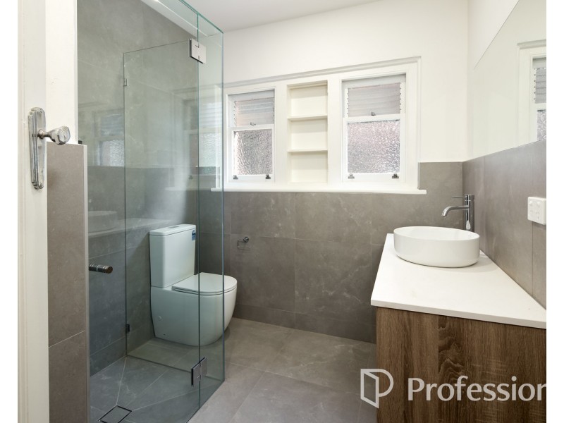 2/72 Grey Street, St Kilda VIC 3182