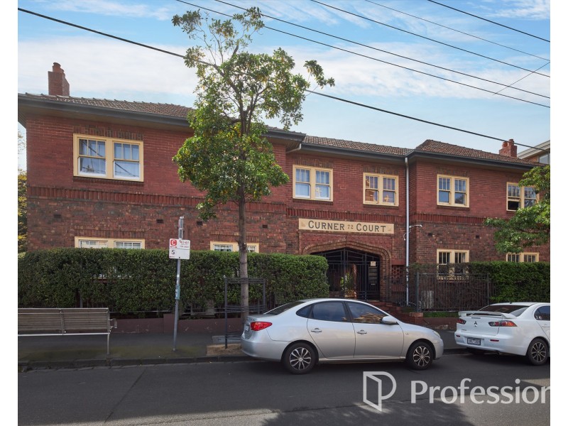 2/72 Grey Street, St Kilda VIC 3182