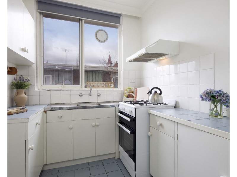 12/559 GlenHuntly Road, Elsternwick VIC 3185