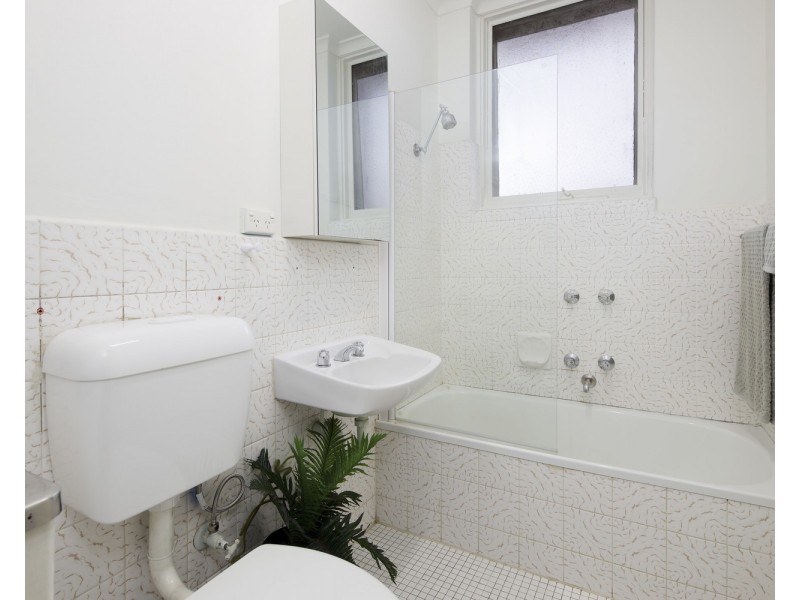 12/559 GlenHuntly Road, Elsternwick VIC 3185