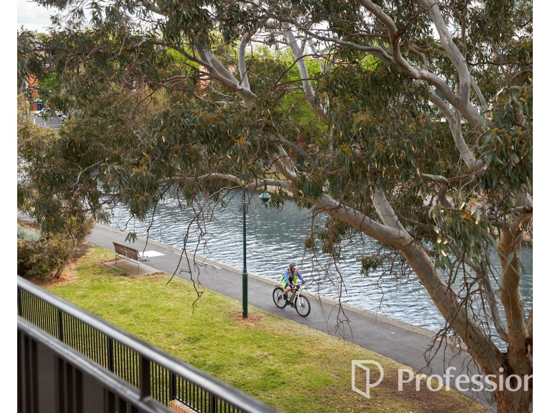 9/64 Broadway, Elwood VIC 3184