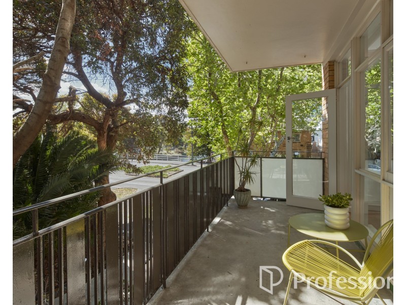 2/64 Broadway, Elwood VIC 3184