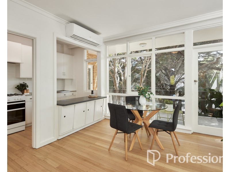2/64 Broadway, Elwood VIC 3184