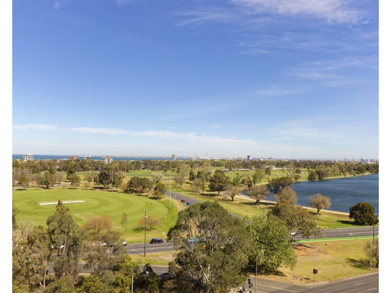 1001/81 Queens Road, Melbourne VIC 3004