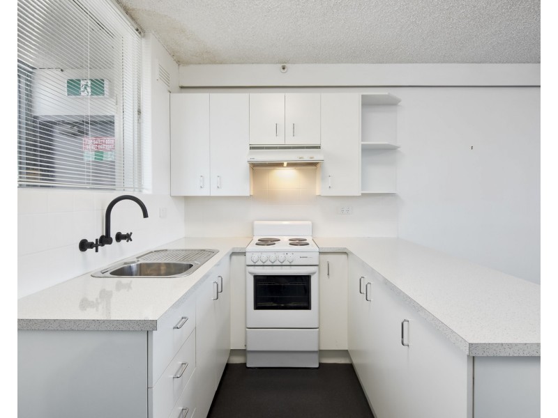1001/81 Queens Road, Melbourne VIC 3004