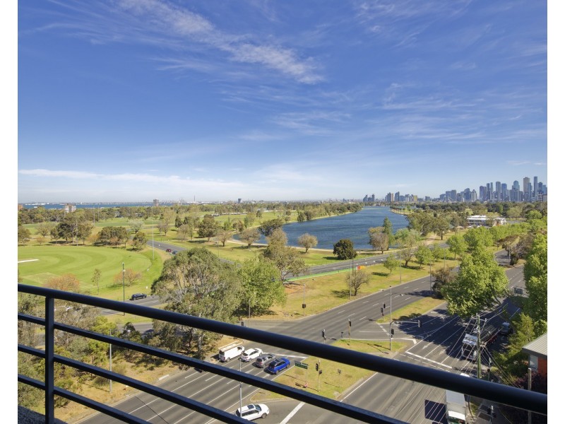 1001/81 Queens Road, Melbourne VIC 3004