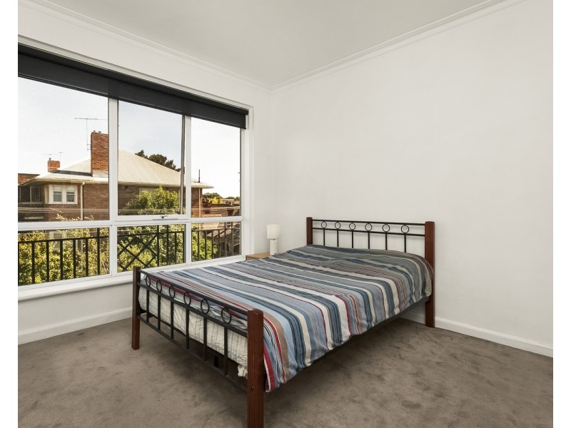 10/8 St Leonards Avenue, St Kilda VIC 3182