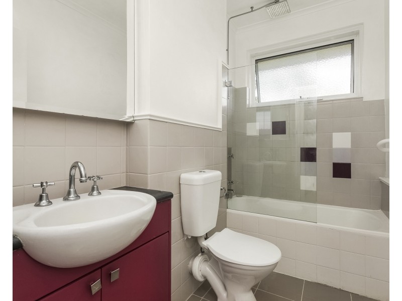 10/8 St Leonards Avenue, St Kilda VIC 3182