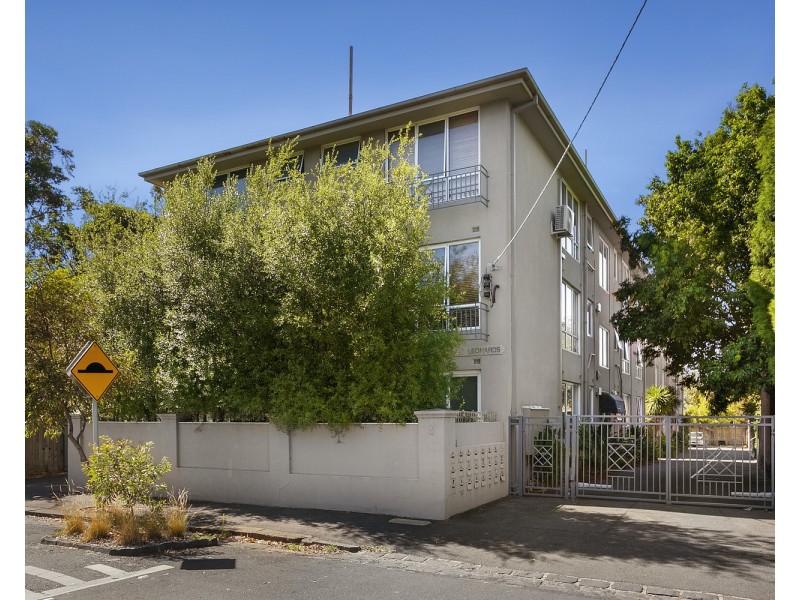 10/8 St Leonards Avenue, St Kilda VIC 3182