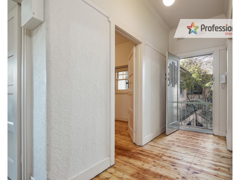 8/6 Westbeach Road, St Kilda VIC 3182