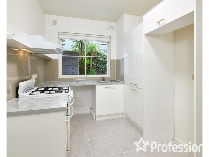 2/52 Hotham Street, St Kilda East VIC 3183