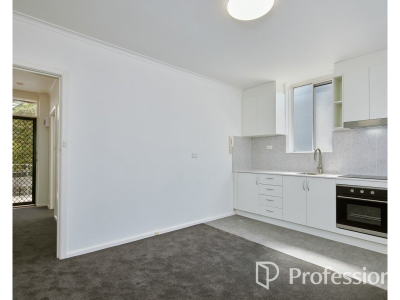 10/244 Barkly Street, St Kilda VIC 3182