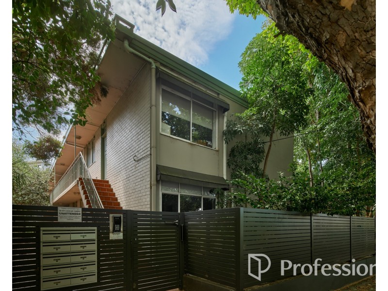 10/244 Barkly Street, St Kilda VIC 3182