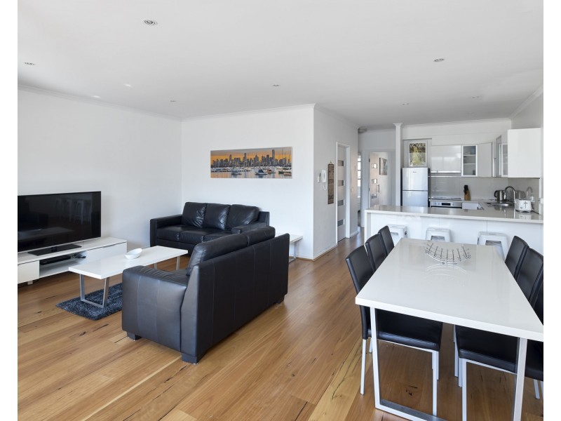 34/18-20 Esplanade, St Kilda VIC 3182