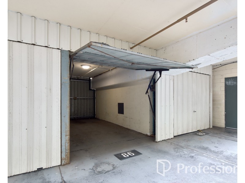 18/92 Grey Street, St Kilda VIC 3182