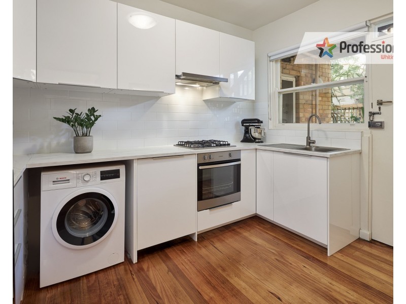 2/3 Woonsocket Court, St Kilda VIC 3182