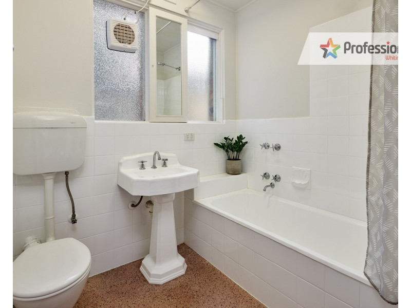 2/3 Woonsocket Court, St Kilda VIC 3182