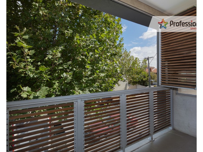 1/7 Beach Avenue, Elwood VIC 3184