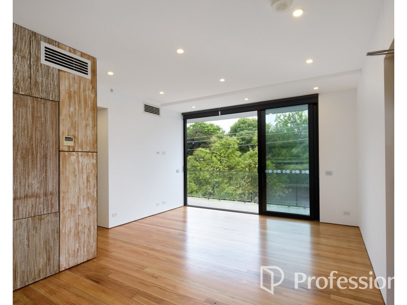 202/333 Ferrars Street, South Melbourne VIC 3205