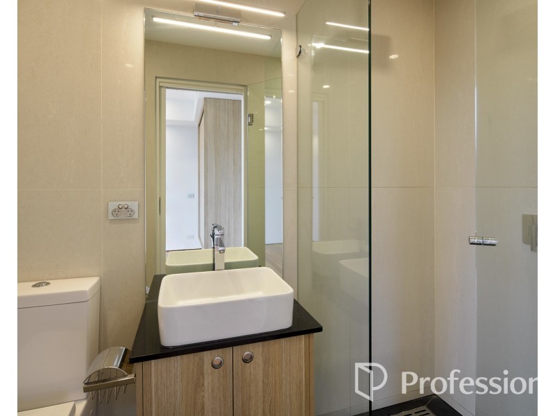 202/333 Ferrars Street, South Melbourne VIC 3205