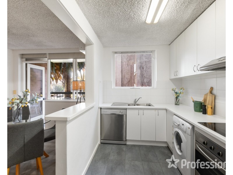 1/19-21 Dalgety Street, St Kilda VIC 3182