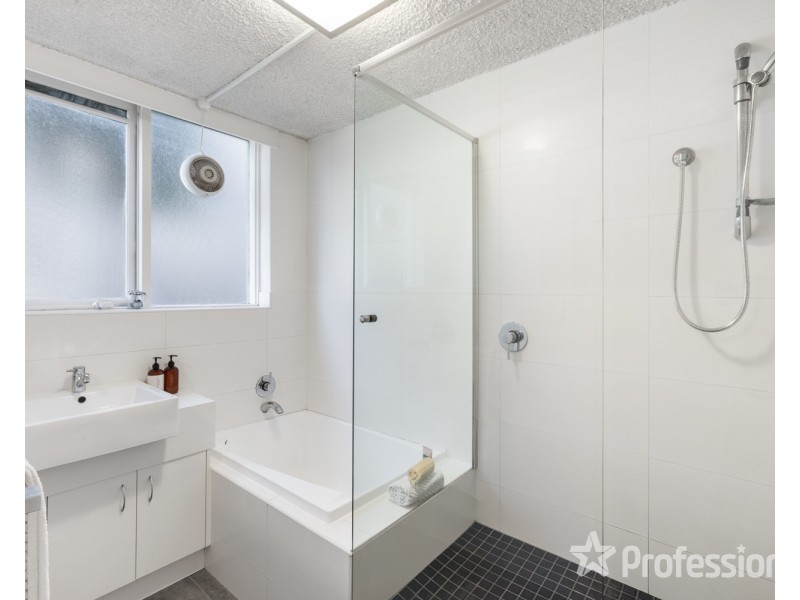 1/19-21 Dalgety Street, St Kilda VIC 3182