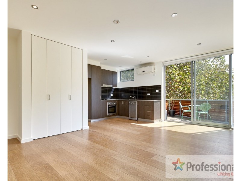 8/3 Charnwood Road, St Kilda VIC 3182
