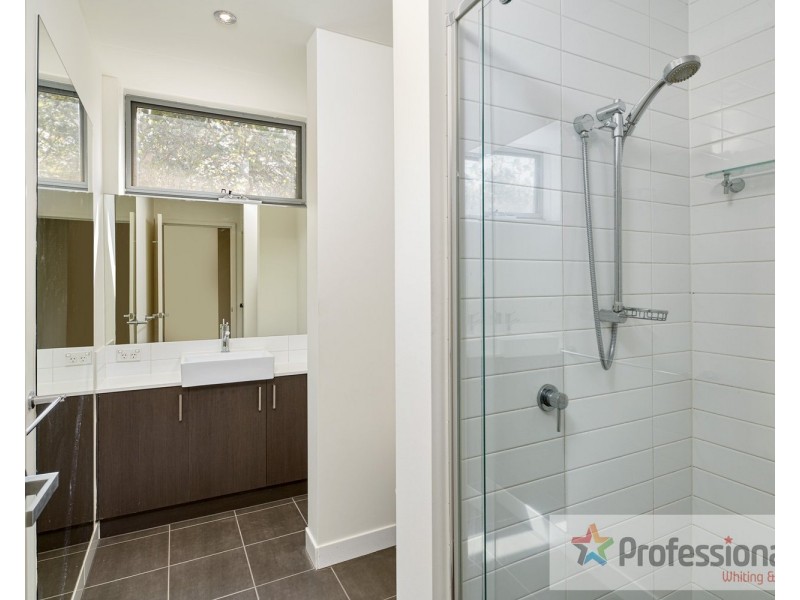 8/3 Charnwood Road, St Kilda VIC 3182