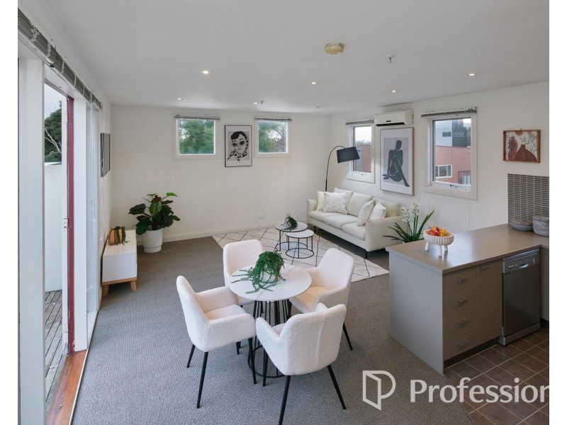 8/1 Maysbury Avenue, Elsternwick VIC 3185