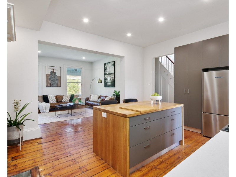 16B Dalgety Street, St Kilda VIC 3182