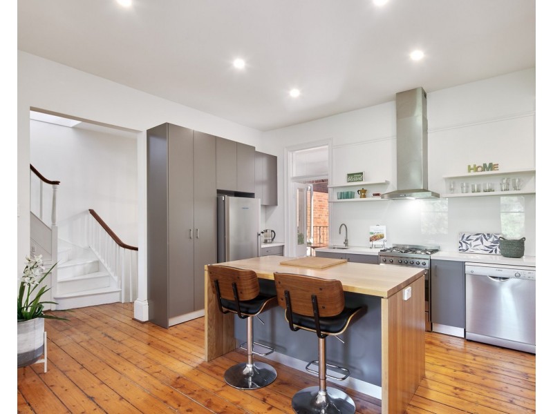 16B Dalgety Street, St Kilda VIC 3182
