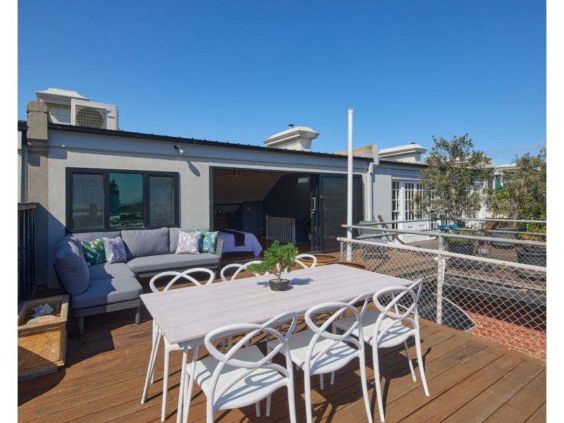16B Dalgety Street, St Kilda VIC 3182