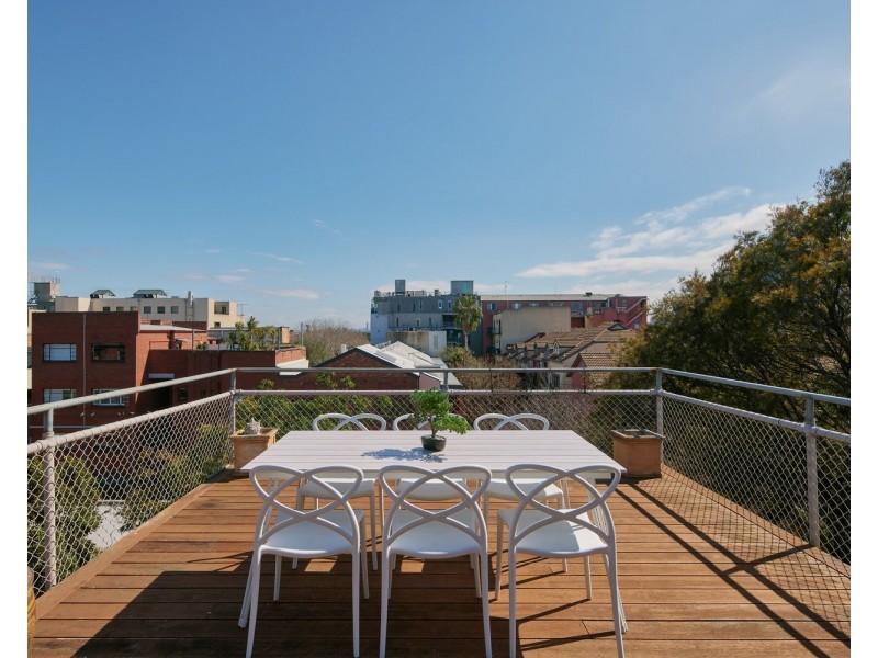 16B Dalgety Street, St Kilda VIC 3182