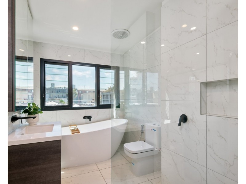 16B Dalgety Street, St Kilda VIC 3182