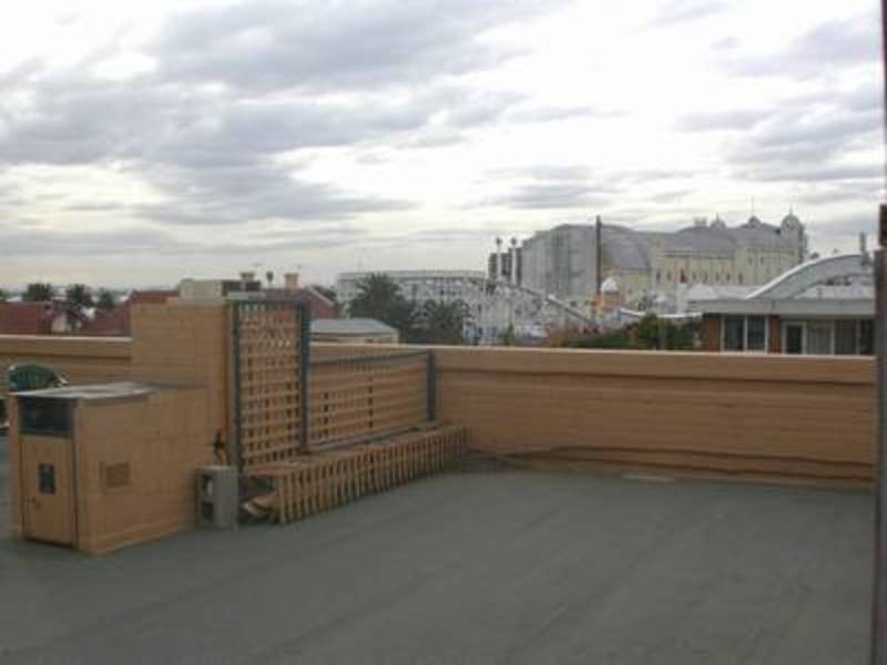 19/11 Marine Parade, St Kilda VIC 3182